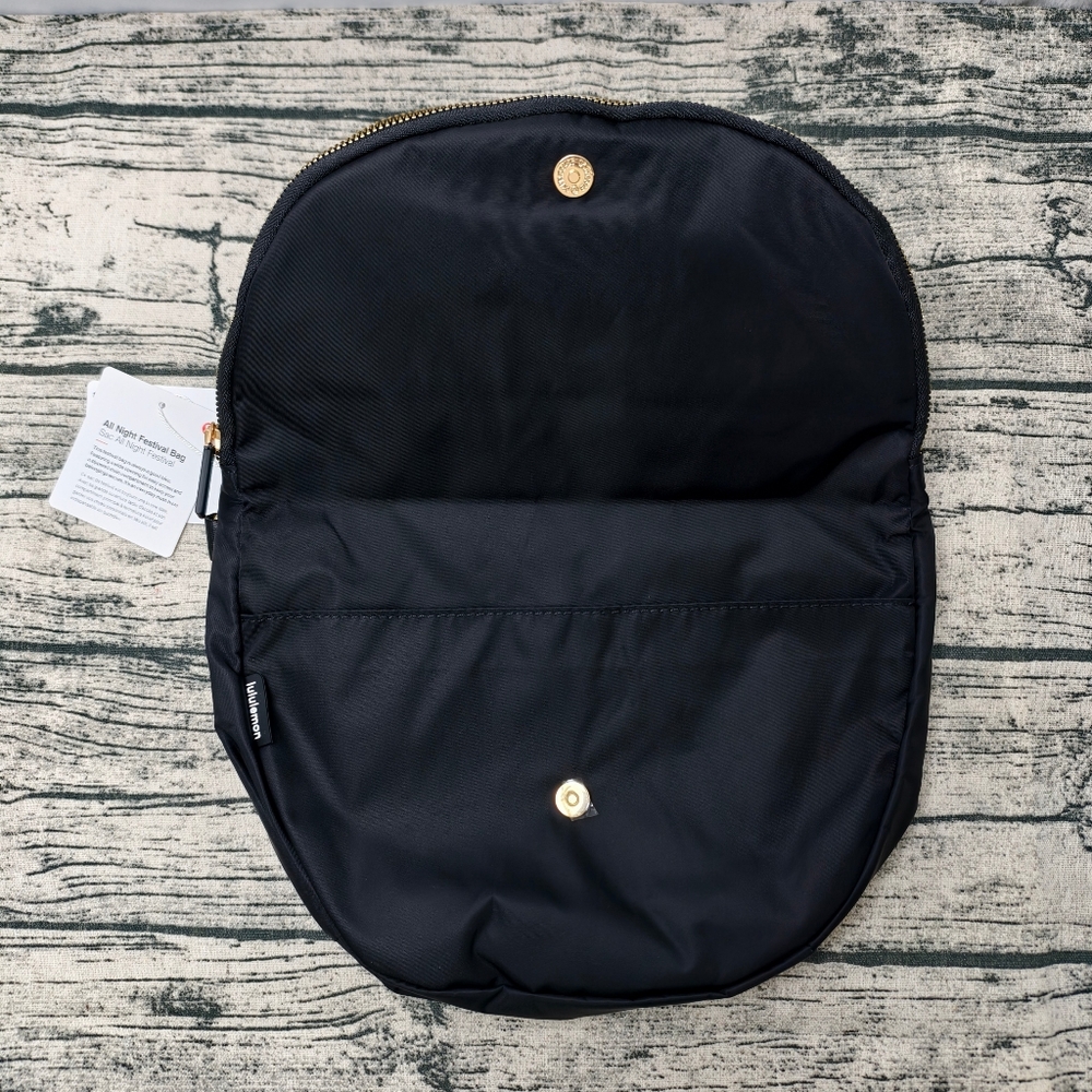 Lululemon Festival Bag 5L • Black/Gold • New - Picture 5 of 6